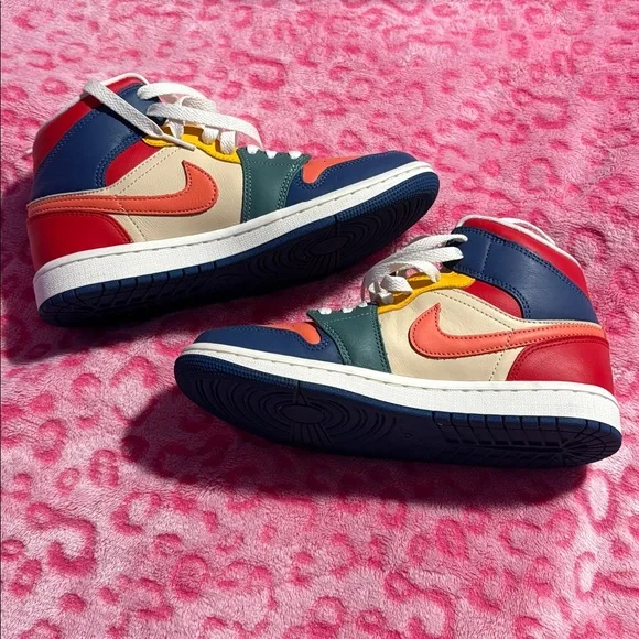 Women's Air Jordan 1 Mid SE, Style: French Blue/Magic Ember - Picture 3 of 6